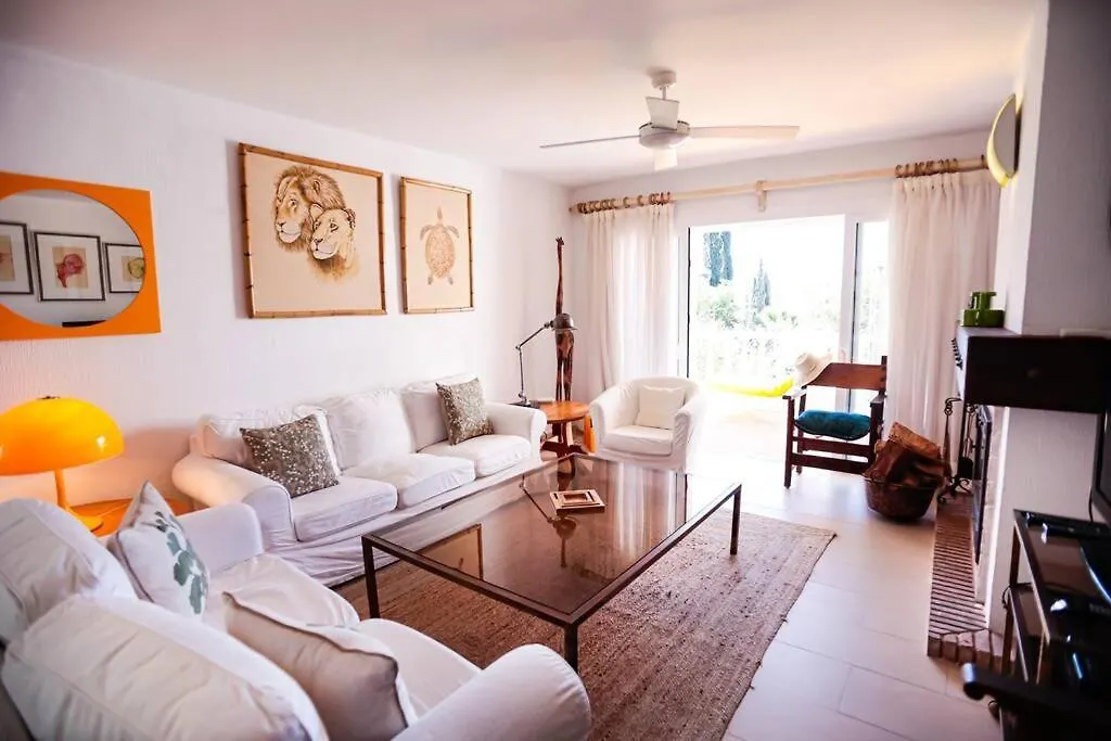San Nicolas Villa Marbella 0*,