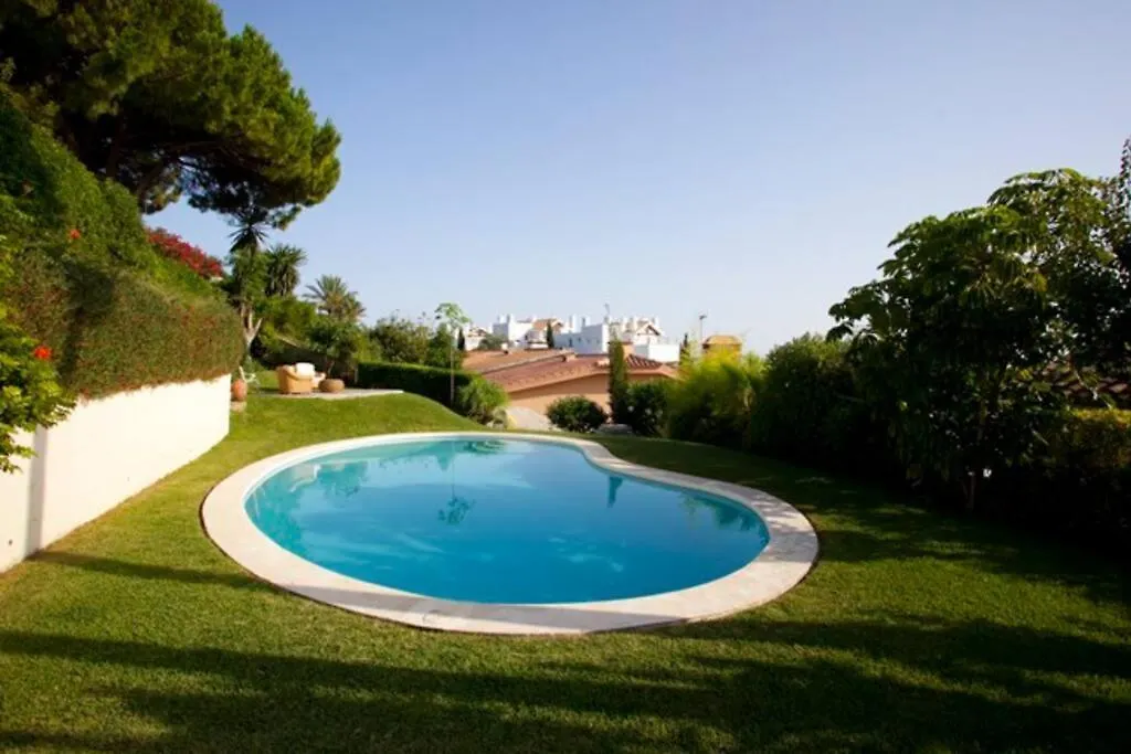 San Nicolas Villa Marbella 0*,